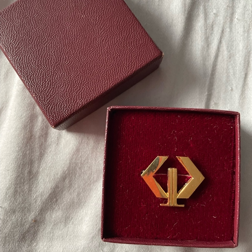 CIBC brooch pin lapel pin